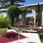 ホテル Raya Garden - Park & Winery ヴェリコ・タルノヴォ