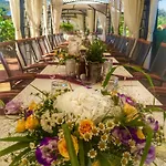 Raya Garden - Park & Winery Hotel