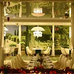 Raya Garden - Park & Winery ホテル