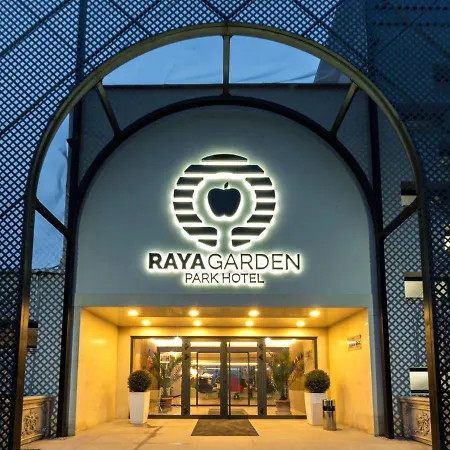Raya Garden - Park & Winery Hotel