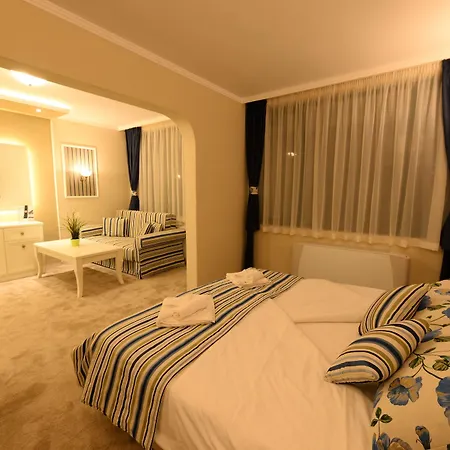 Hotel Park Raya Garden - Free Parking 3*