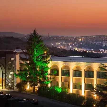 Hotel Raya Garden - Park & Winery Veliko Tarnovo