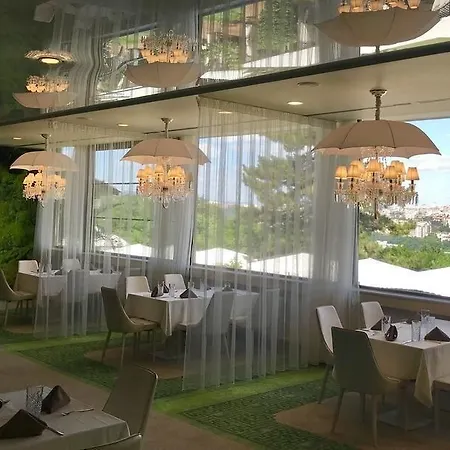 Raya Garden - Park & Winery 3* Veliko Tarnovo