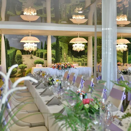 Raya Garden - Park & Winery Hotel Veliko Tarnovo