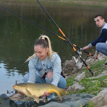 Raya Garden - Park & Winery 3*