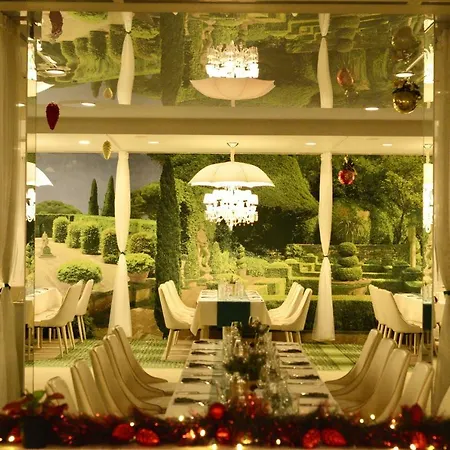 Raya Garden - Park & Winery Hotel