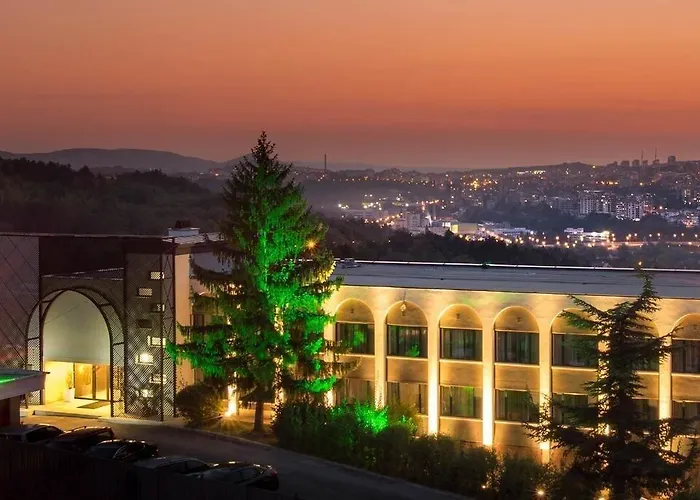 Hotel Raya Garden - Park & Winery Veliko Tarnovo