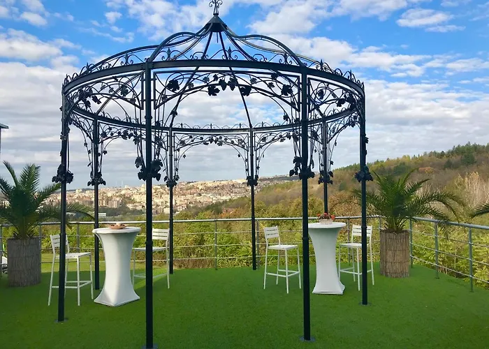 Hotell Raya Garden - Park & Winery 3*